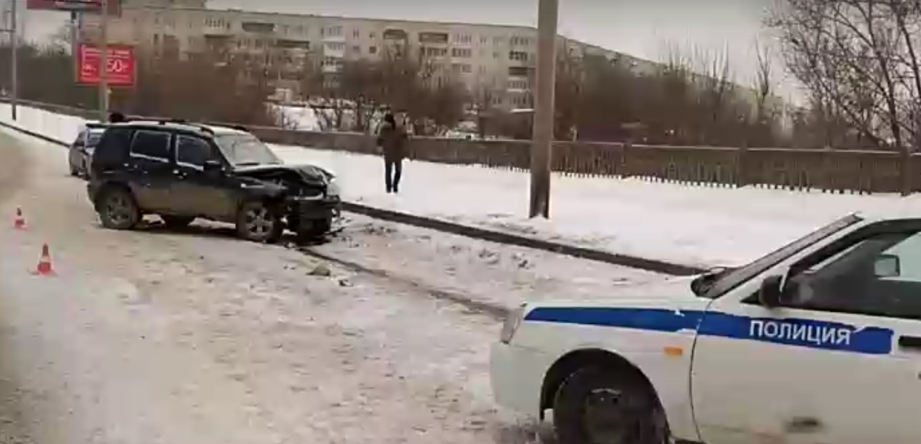 Столкнулись три Chevrolet. В Перми произошла массовая авария на Южной дамбе  | НОВОСТИ ПЕРМИ | МОЙ ГОРОД - ПЕРМЬ! — Новости Перми