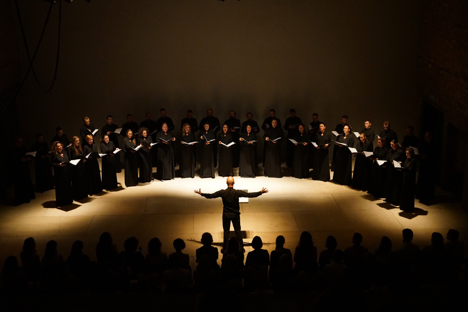 Хоровой концерт. Пермский театр оперы и балета MUSICAETERNA. Хор Пермского театра оперы и балета. Филармония Триумф Пермь. Пермский оперный театр состав хора.