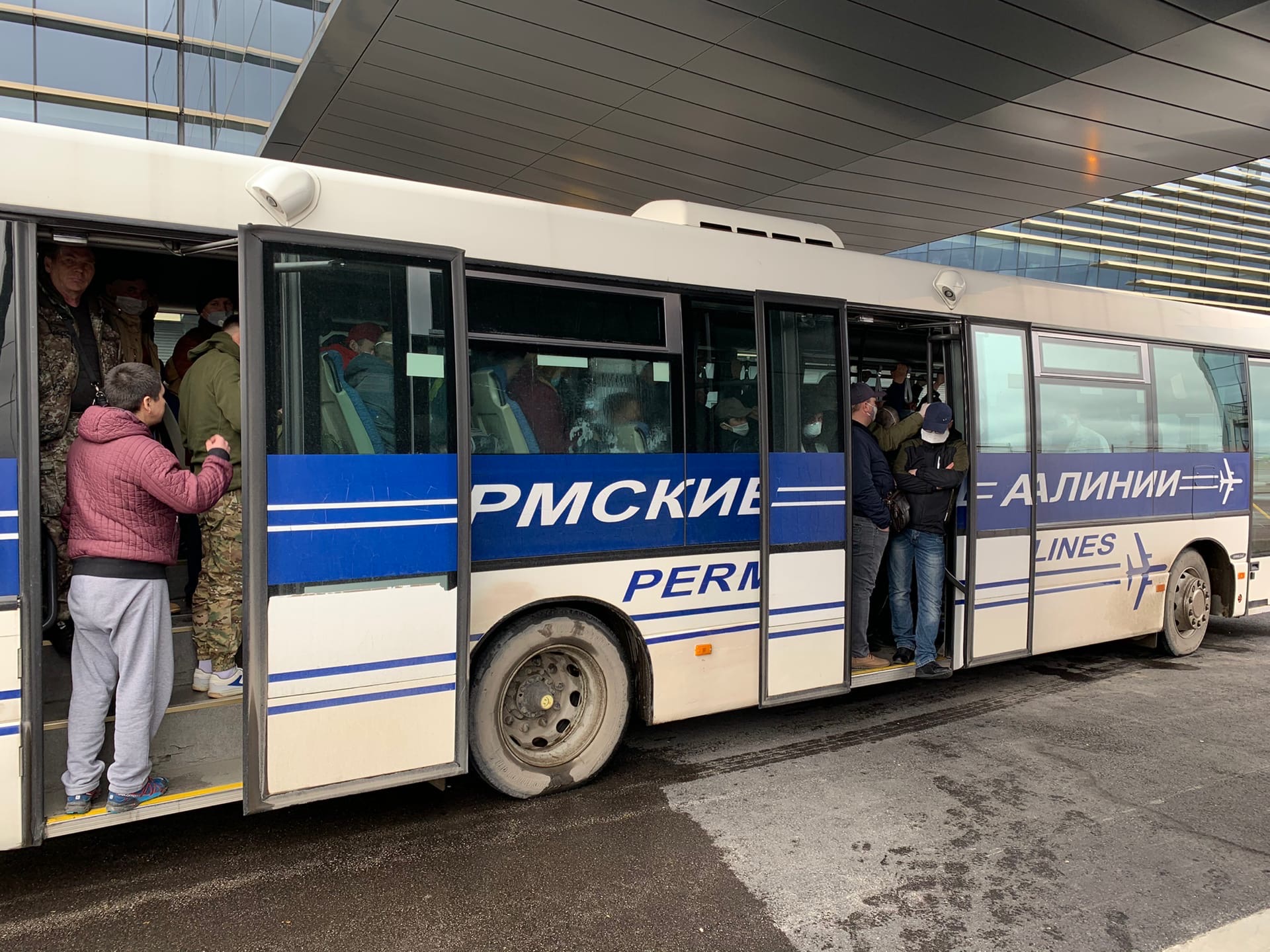 автобус в аэропорту