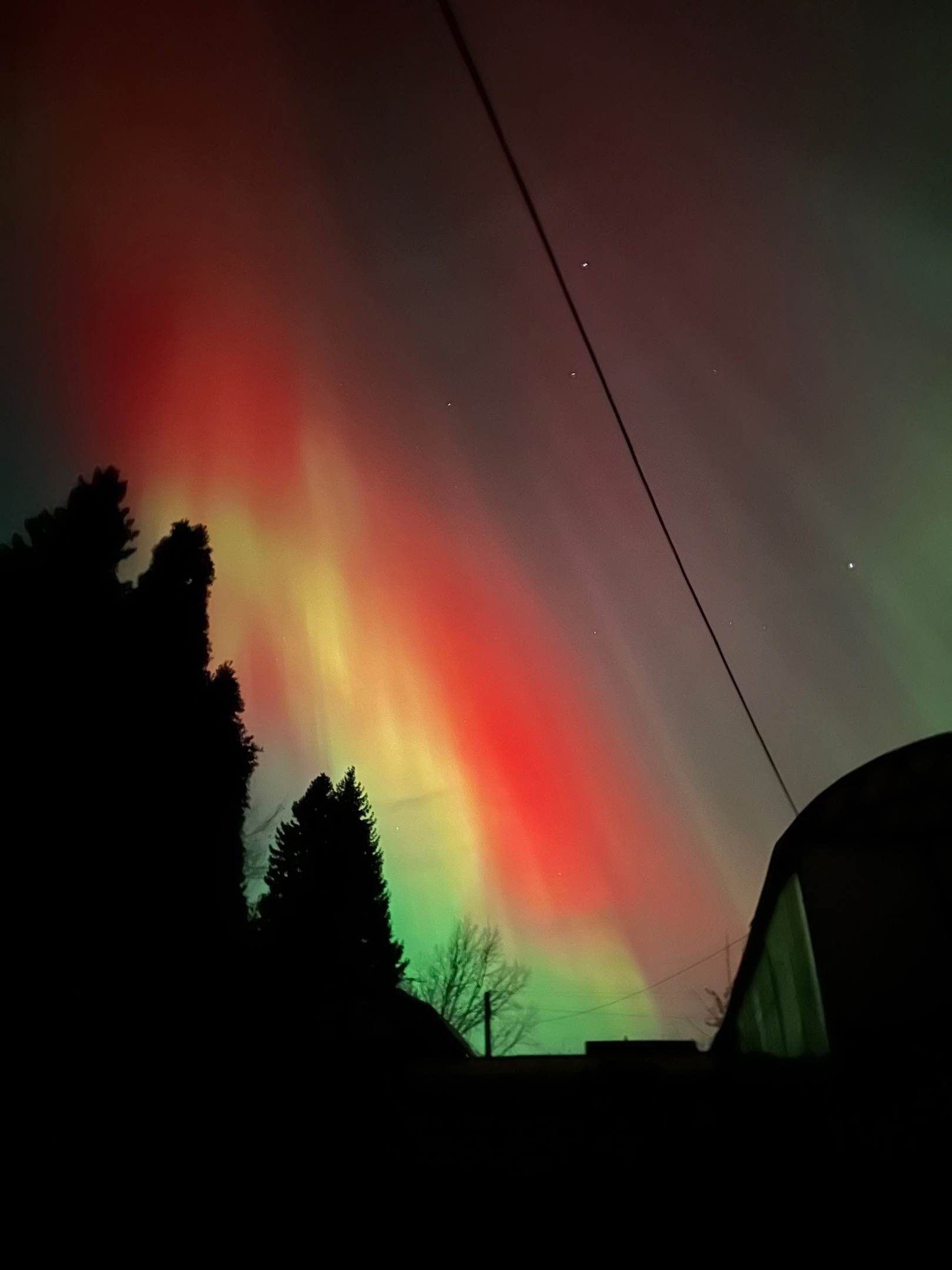 В Перми и Пермском крае сняли очень яркое полярное сияние. Фотографии |  05.11.2023 | Пермь - БезФормата