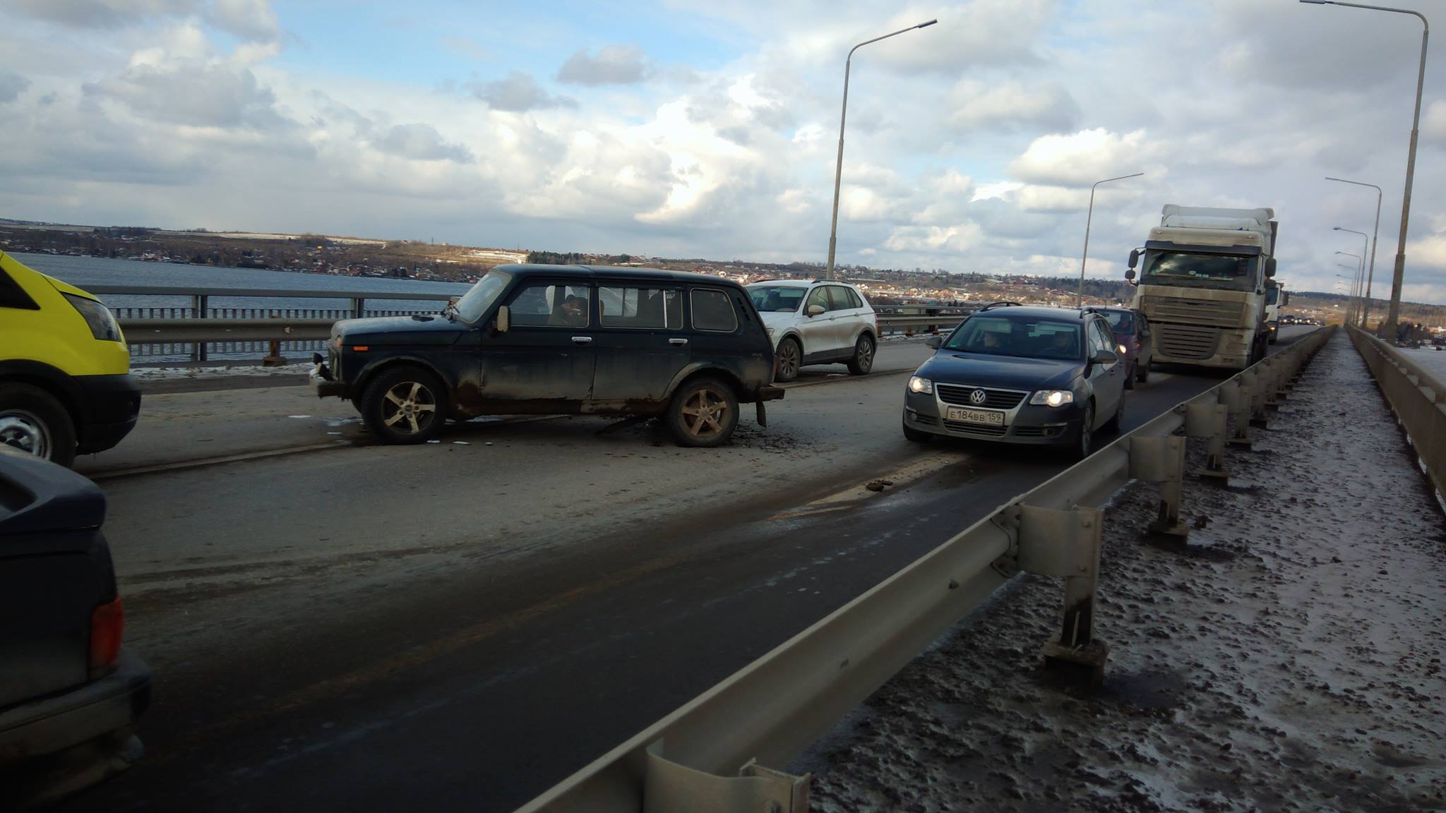 пробка на чусовском мосту сейчас