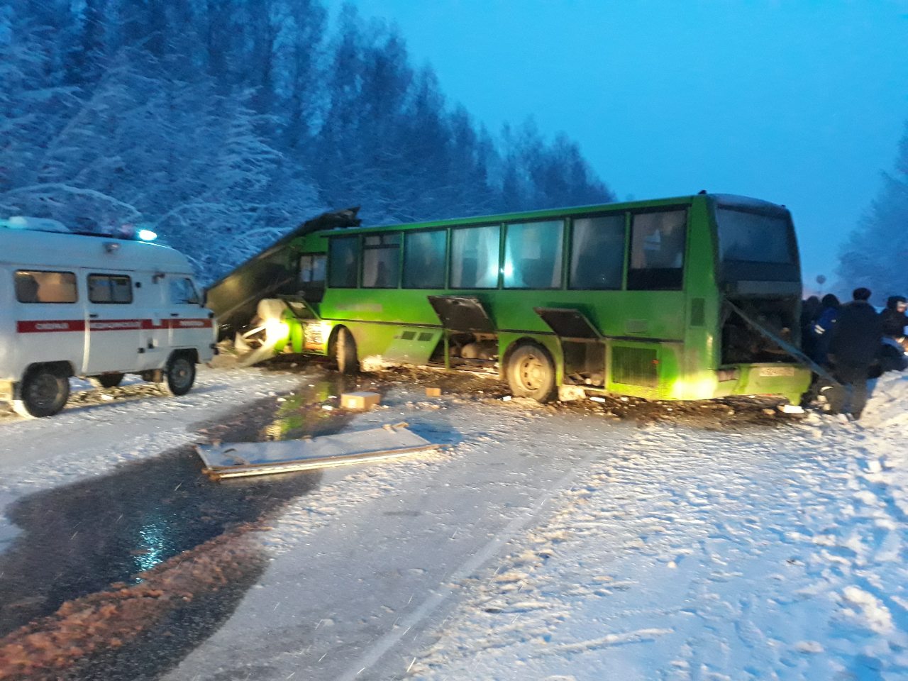 Автобусы очер пермь сегодня. Авария с автобусом Пермский край.