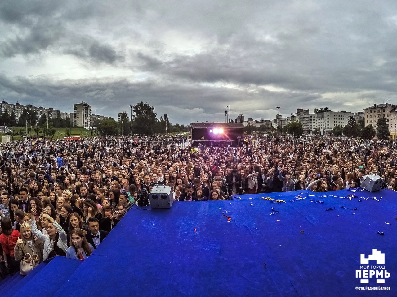 День города перми 300. Концерты в перми 2024 афиша. Эспланада пермь концерт. Полматери концерт пермь. Руки вверх пермь концерт.